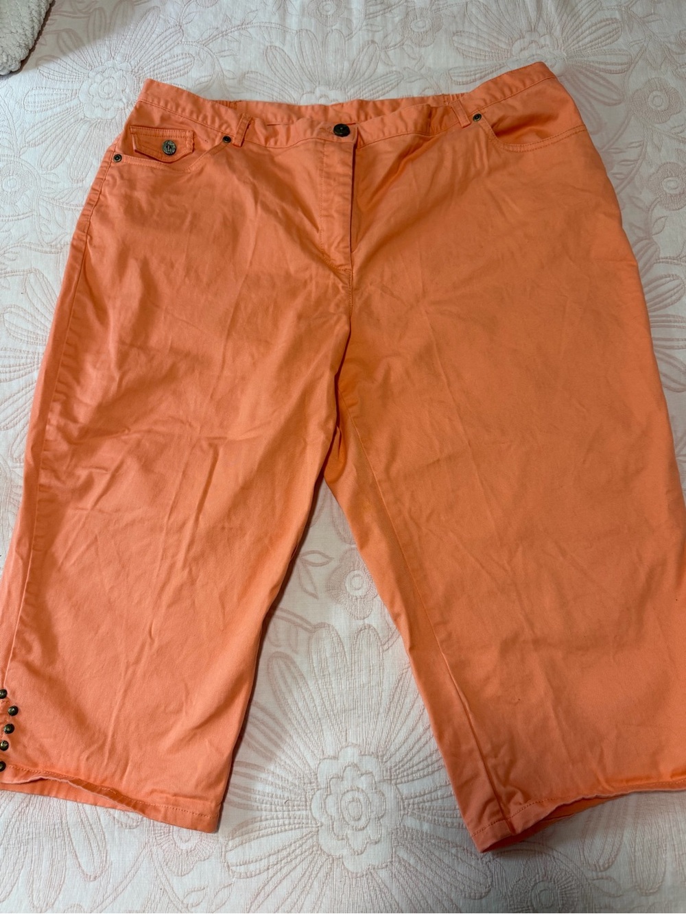 hearts of palm Coral-Orange Cotton Capris